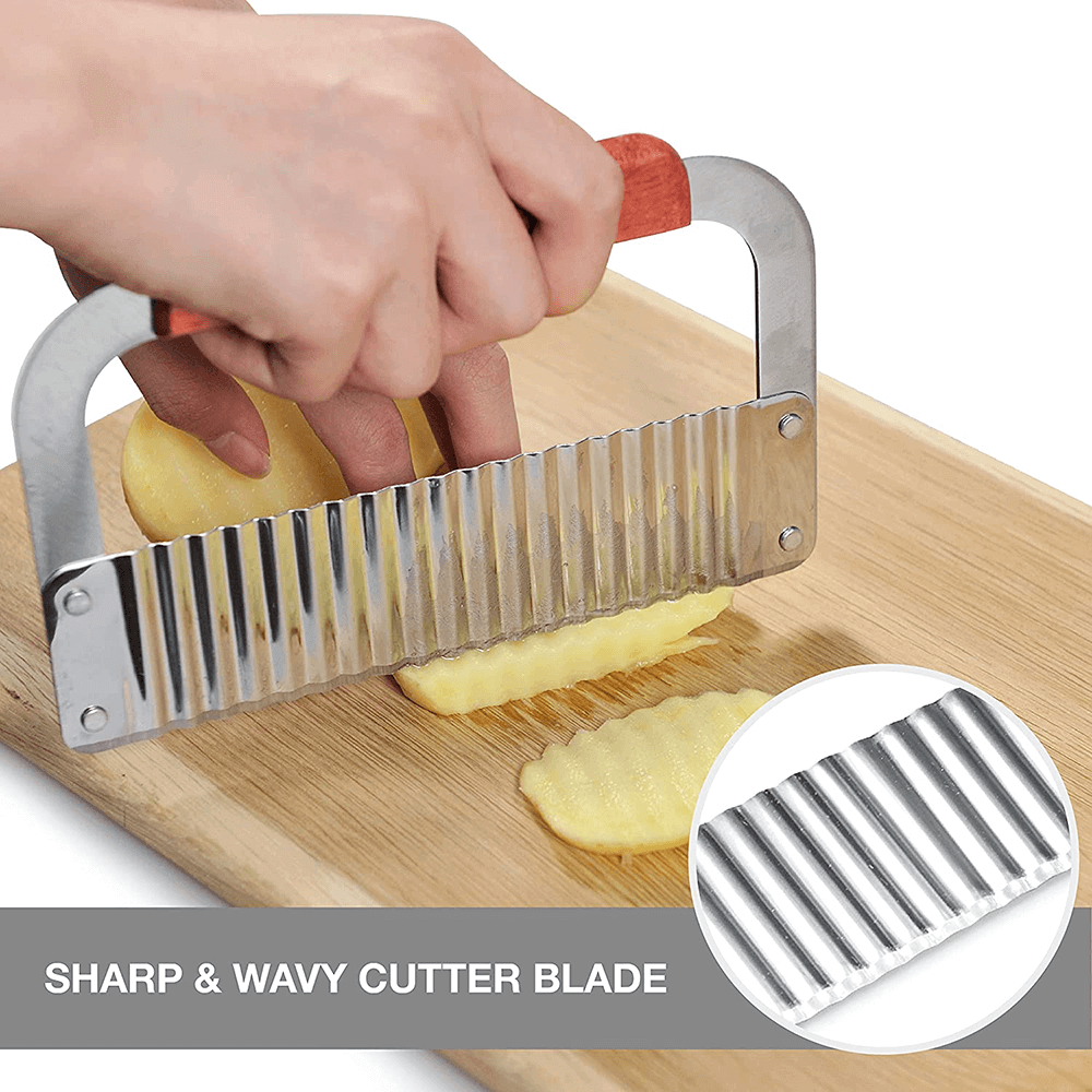 Wooden-Handle-Wavy-Potato-Cutter-2
