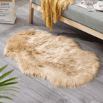 Beige Cloud Shaped 90cmx60cm Fur Rug