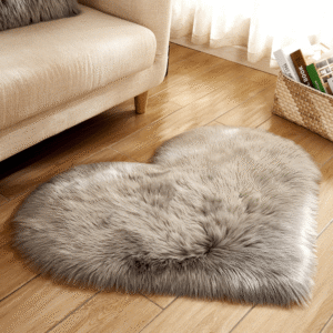 Grey Heart Shape 90cmx70cm Fur Rug