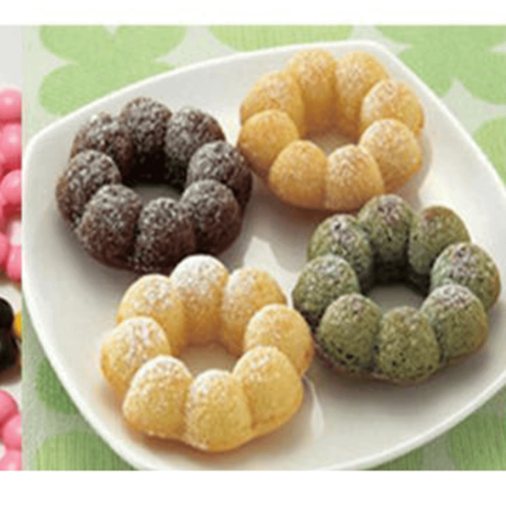 Plastic-Flower-Shape-Donuts-Cutter2