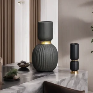 Porcelain 21cm Ribbed Neck Nase1