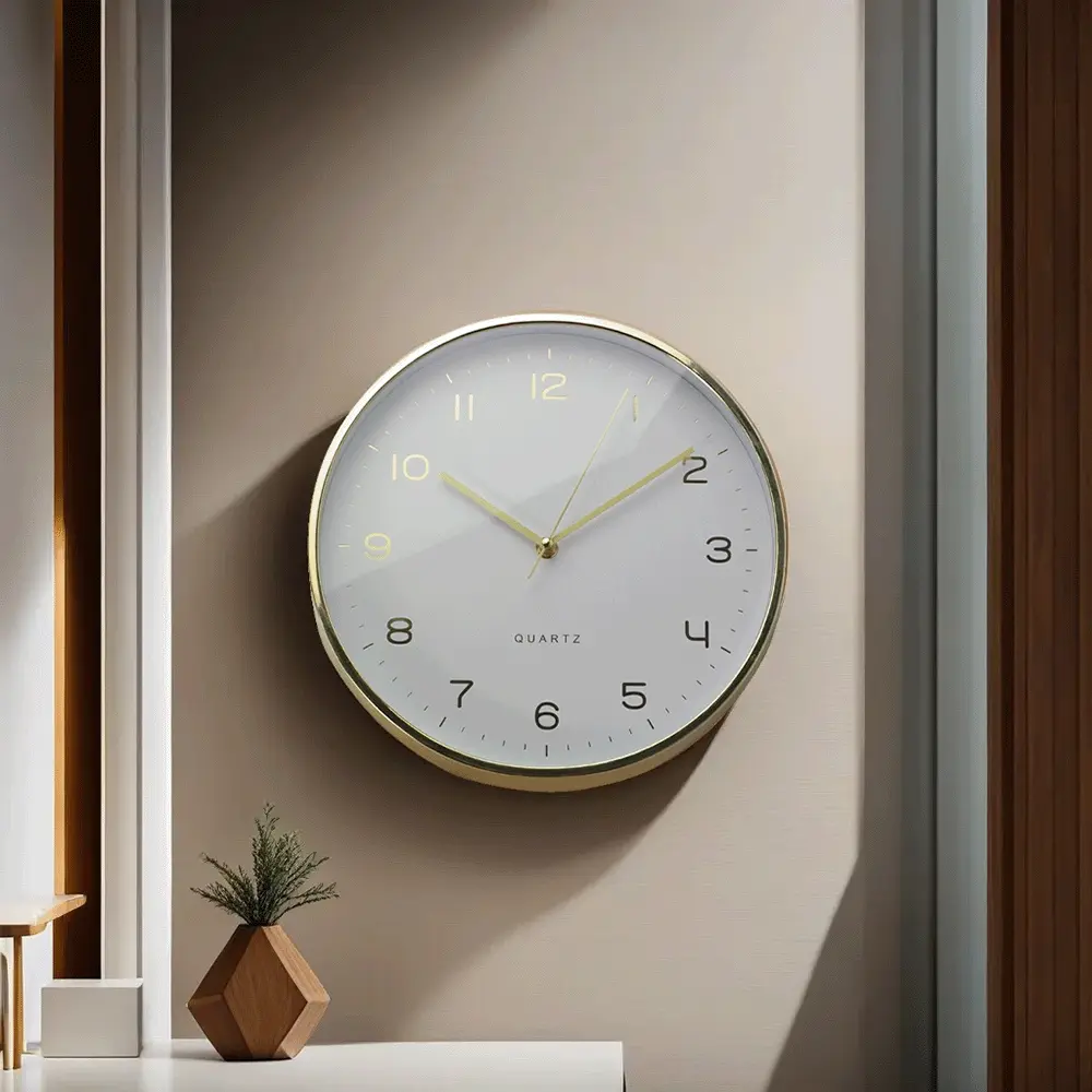 Quartz-Golden-Watch1