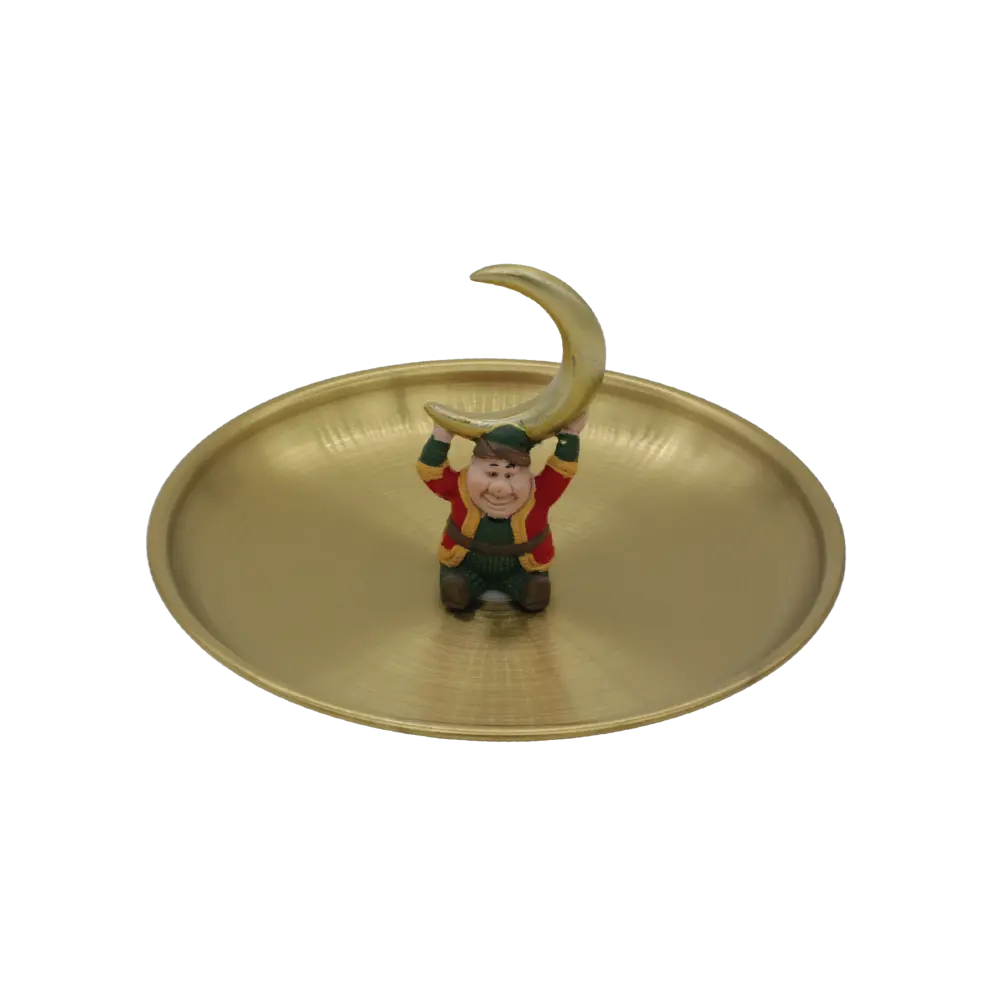 Ramadan-Persona-on-Golden-Round-Plate