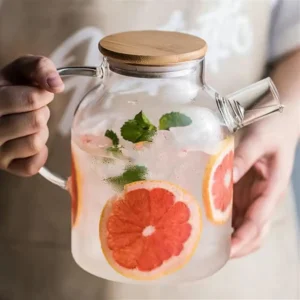 Glass Transparent Juice Jug with Wooden Lid1