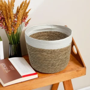 Straw 23x30cm White & Beige Basket1