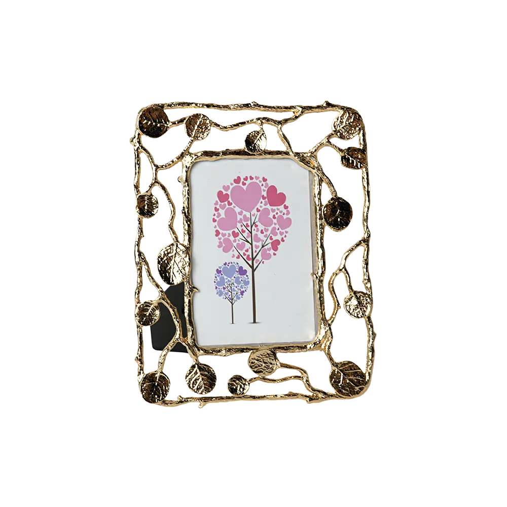 Rectangular 10x15cm gold photo frame