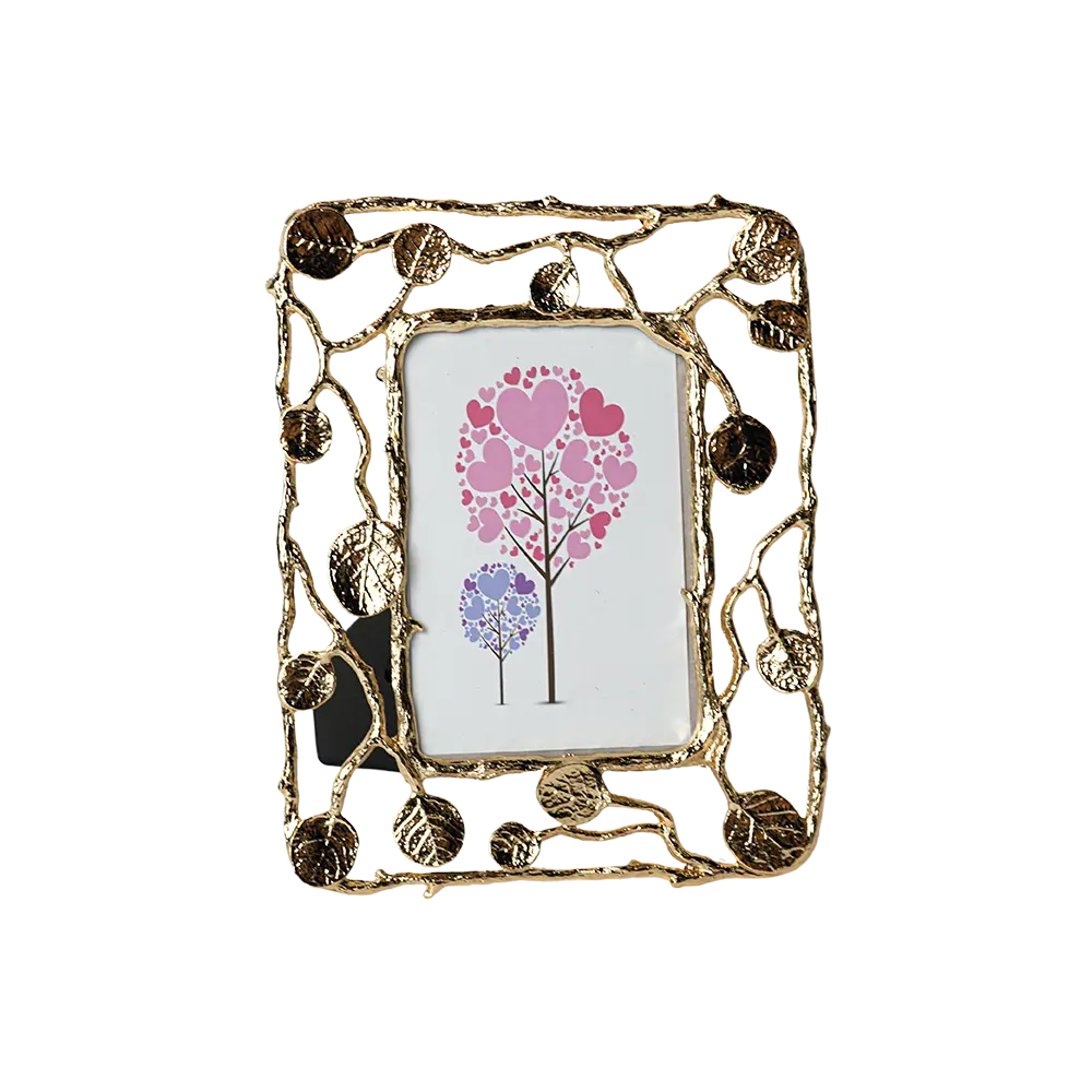 Rectangular 13x18cm gold photo frame