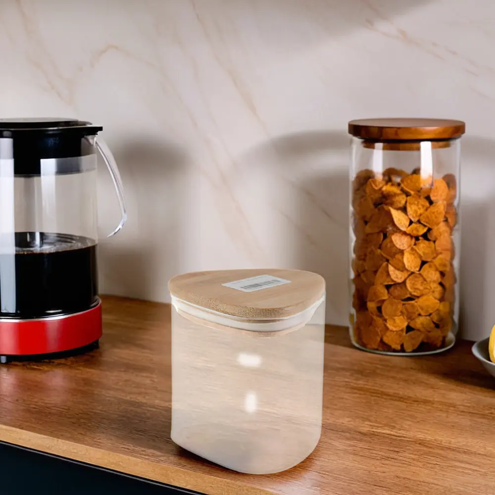 Glass 10x10cm jar with wooden lid1