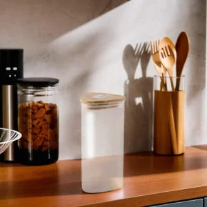 Glass 10x20cm jar with wooden lid1