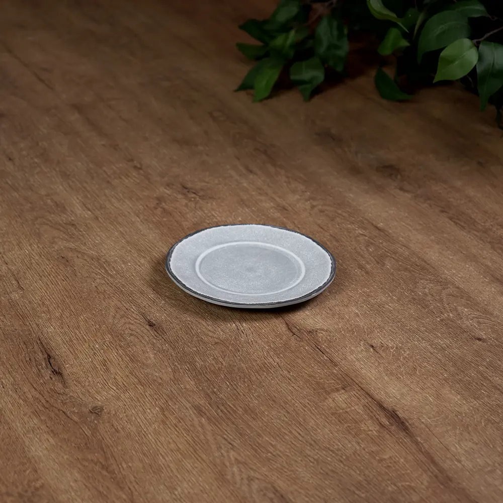 Momaz 6in hammered melamine flat plate1