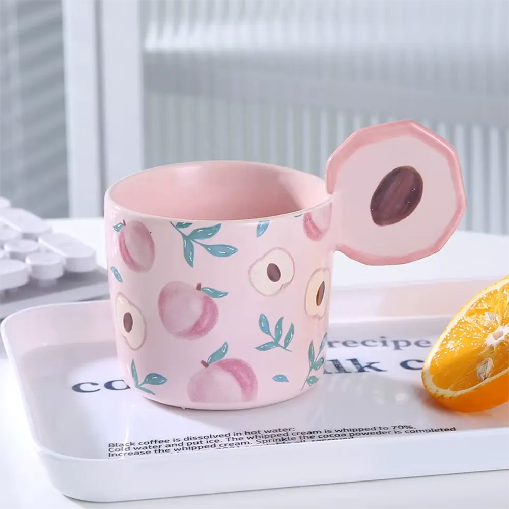 Ceramic 375ml fruit design mug with peach shaped handle2