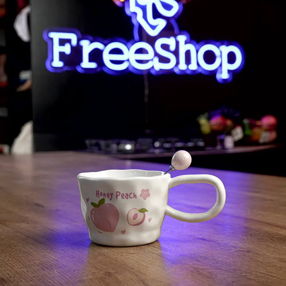 Ceramic 400ml peach design mug with spoon1