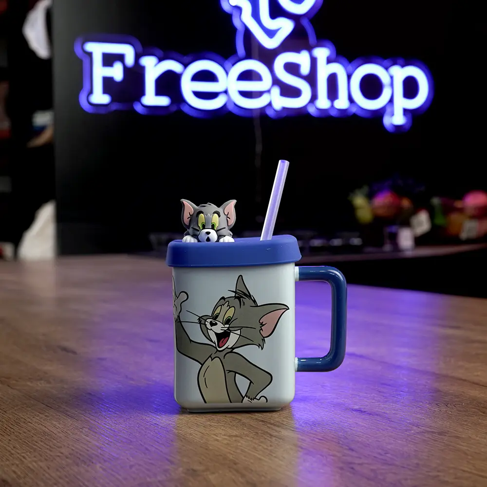 Ceramic-Tom-Design-Blue-Mug-with-Straw-&-Lid1 Ceramic tom design blue mug with straw & lid1