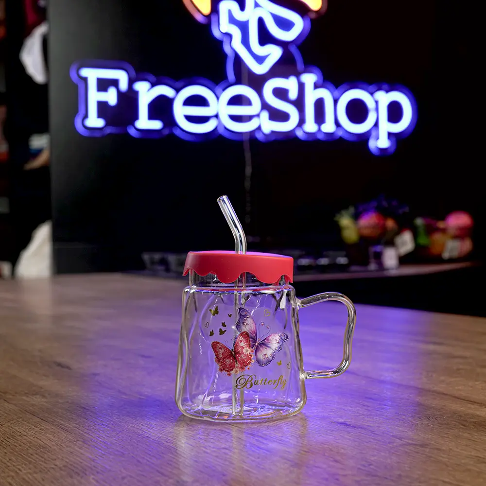 Glass butterfly design mug with silicone red lid1