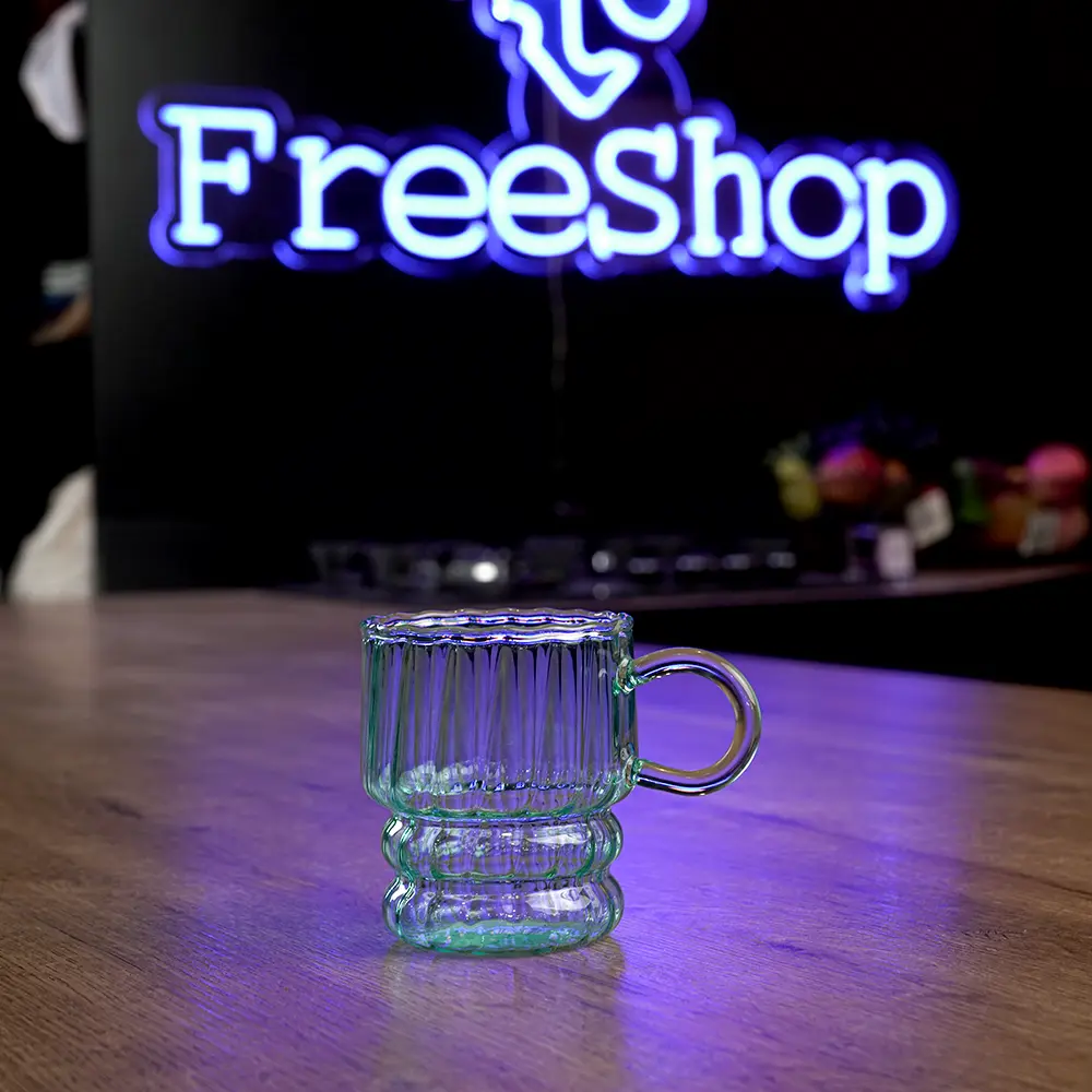 Glass ribbed design turquoise mug with handle1