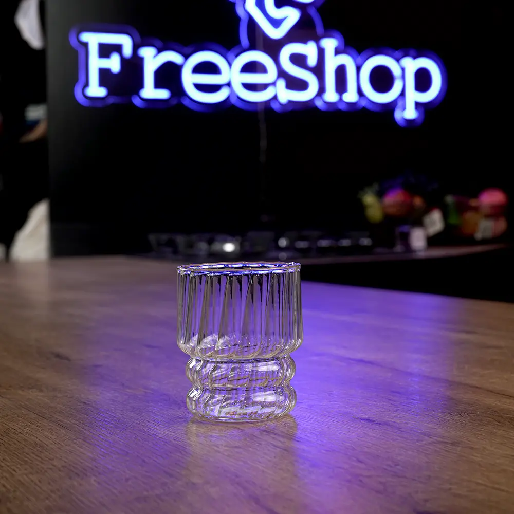 Glass transparent ribbed design mug1