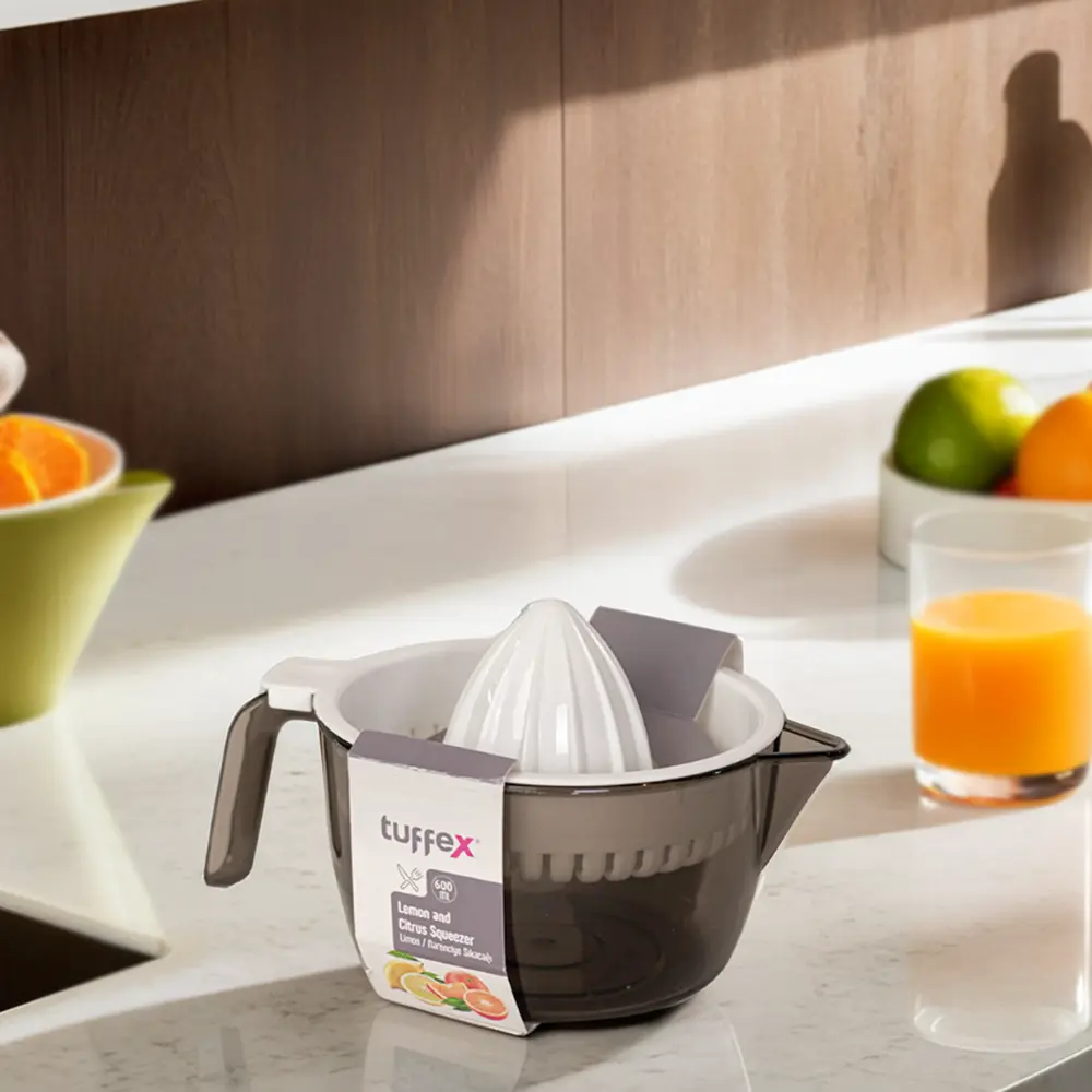 Tuffex 600ml black citrus juicer1