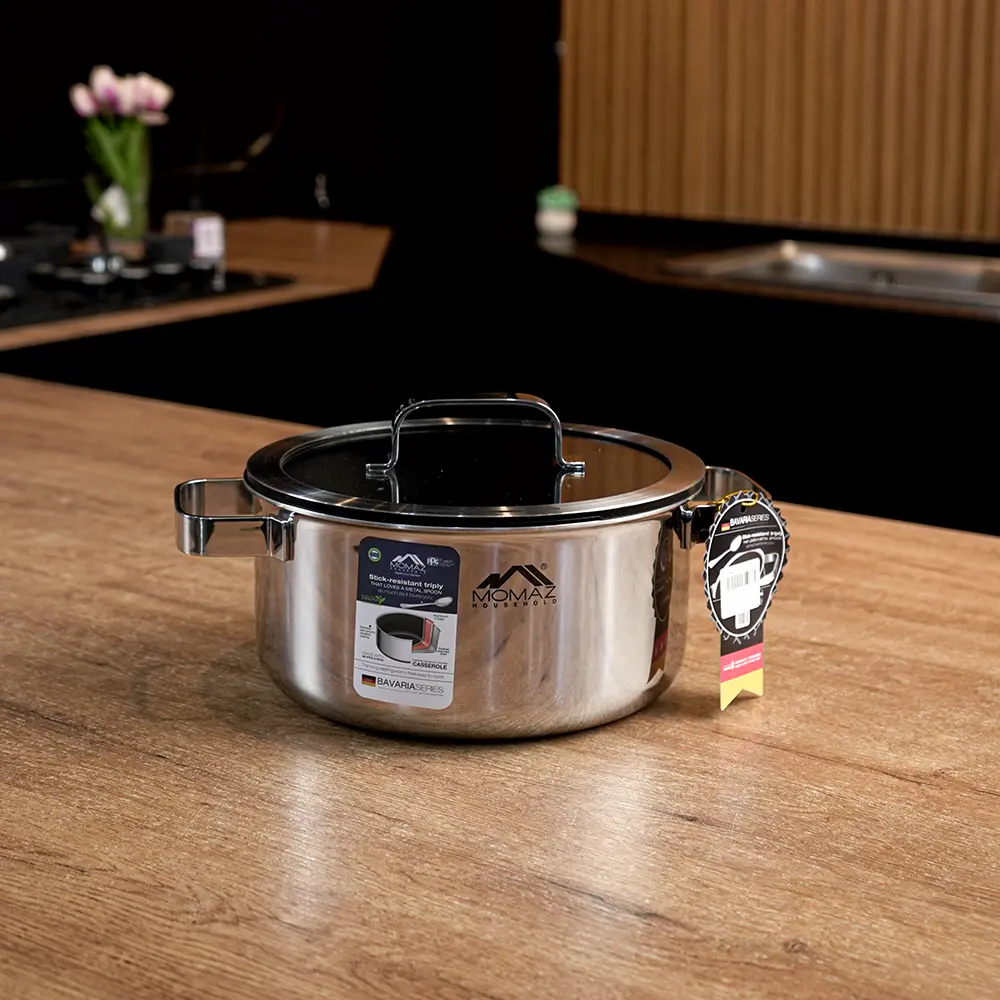 Momaz 22cm stick resistant cooking pot with glass lid1