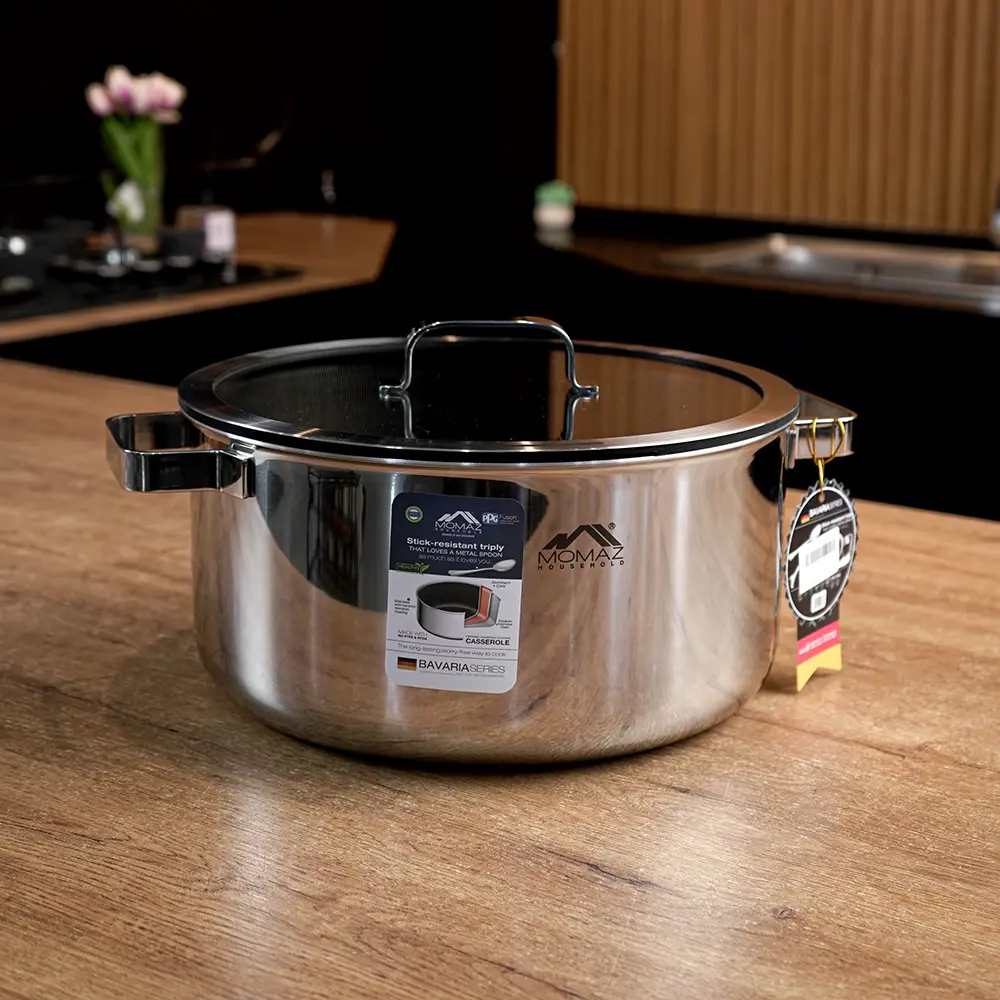 Momaz 28cm stick resistant cooking pot with glass lid1