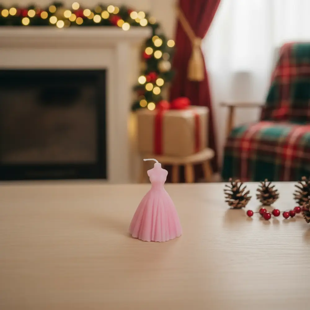Small Bride Shape Pink Scented Candle1