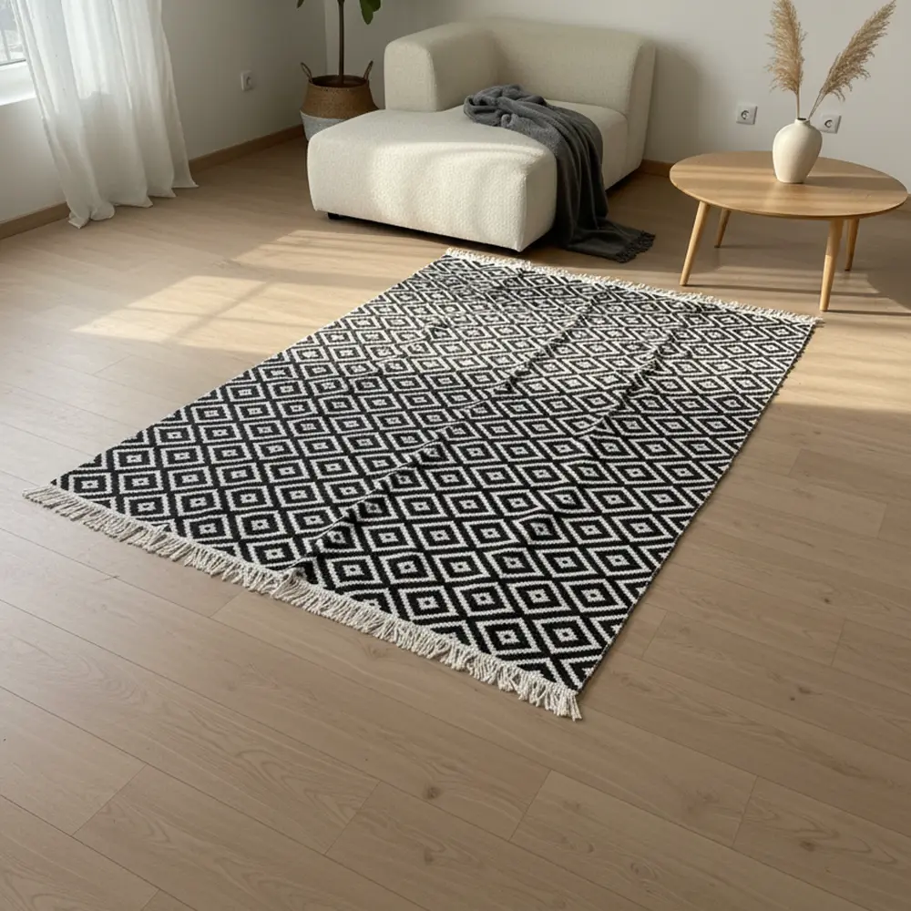 Dual Side 215x140cm Geometric Black & White Carpet1