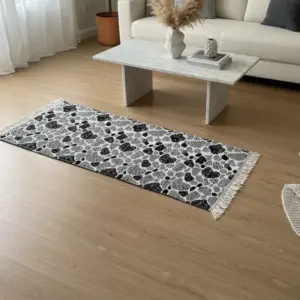 Dual Side 60x120cm Stone Style Black & White Carpet1