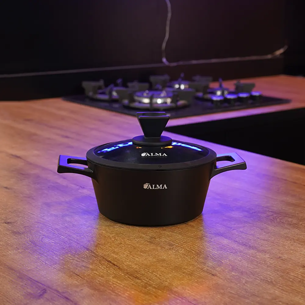 ALMA Premium 23 cm Aluminum Cooking Pot with Glass Lid1